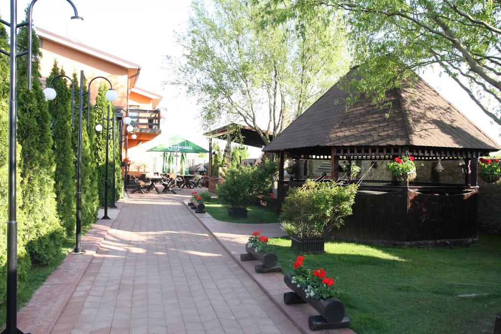 Rixo'S Guesthouse Circea Экстерьер фото