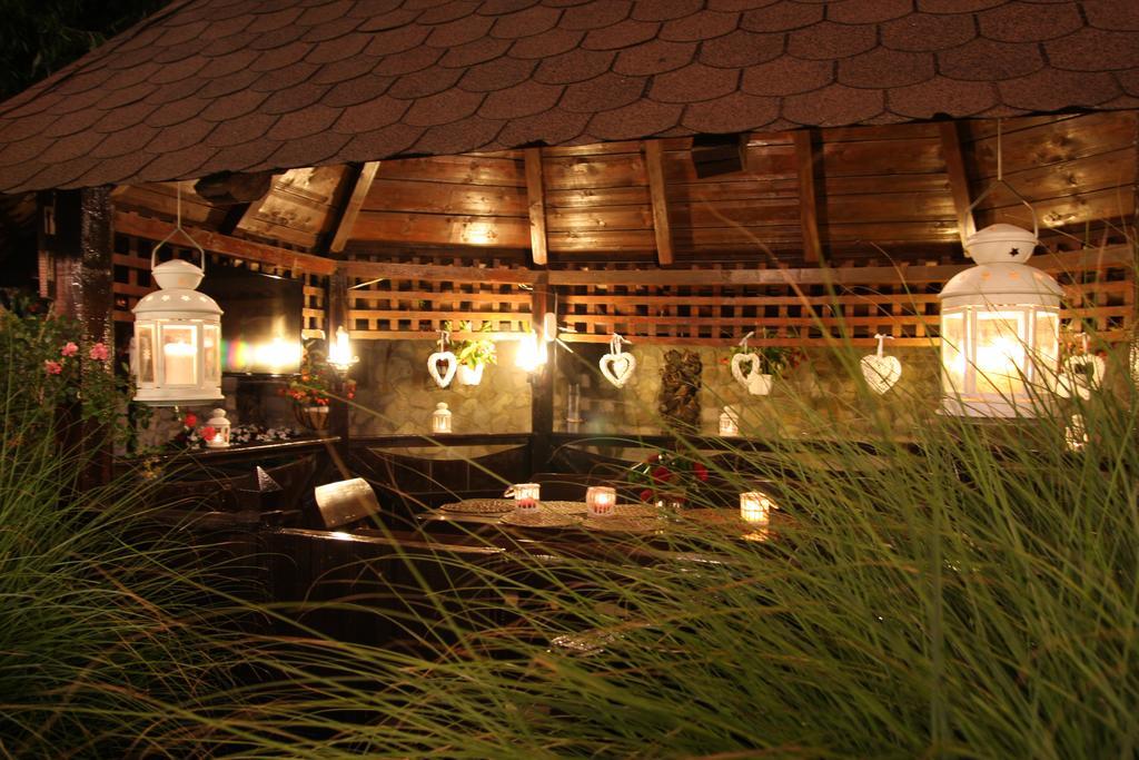Rixo'S Guesthouse Circea Экстерьер фото