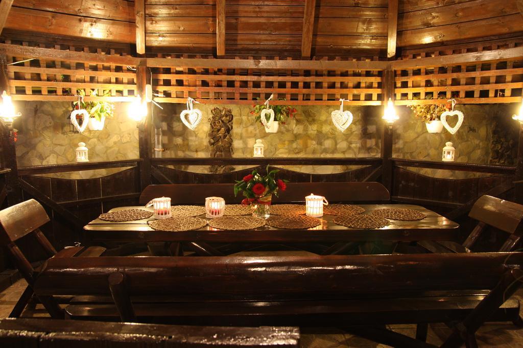 Rixo'S Guesthouse Circea Экстерьер фото