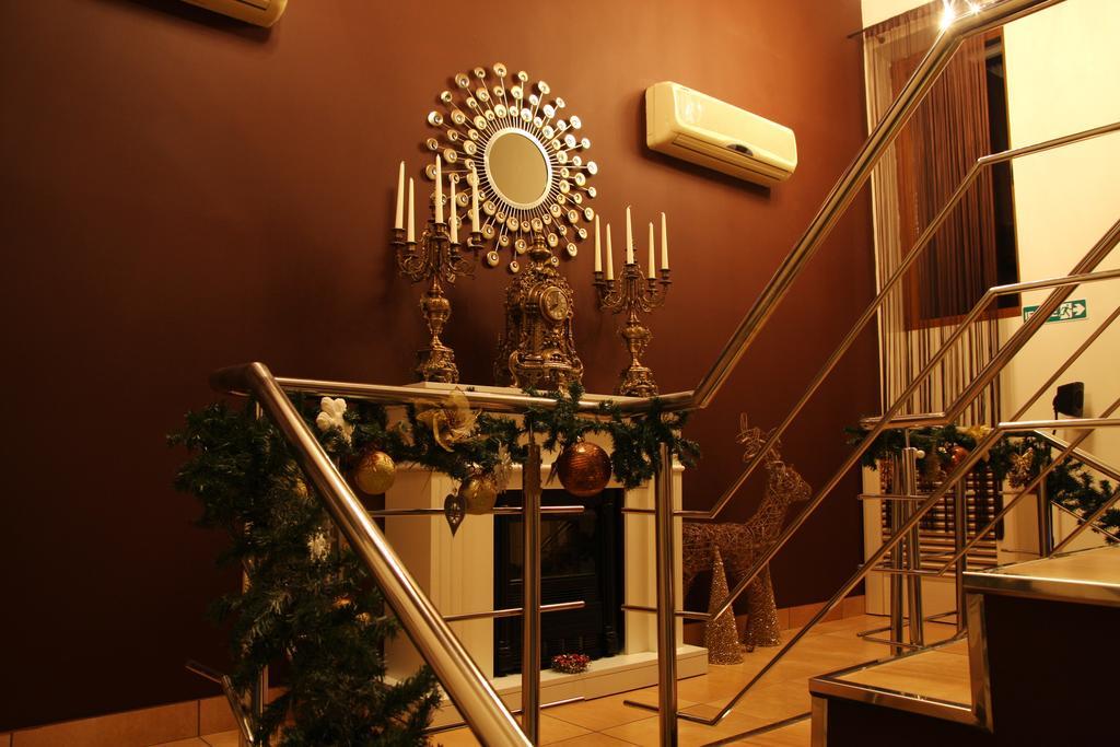 Rixo'S Guesthouse Circea Экстерьер фото